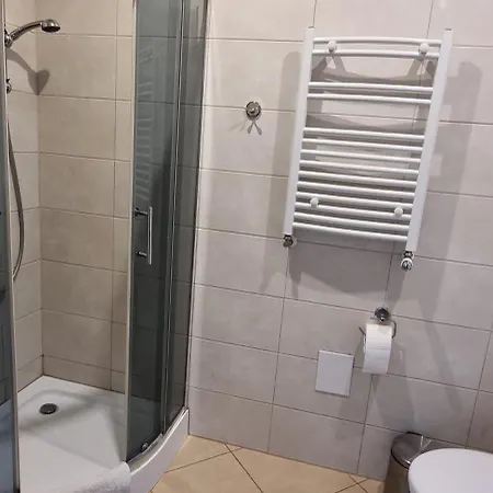 Pokoje W Zielonym Domku Łazy Zewnętrze zdjęcie